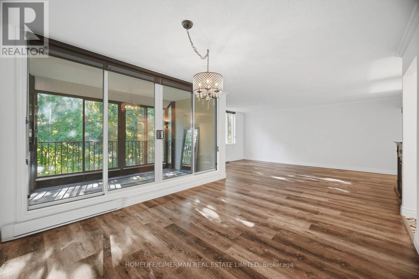 320 - 150 Wilson Street W Property Photo 12