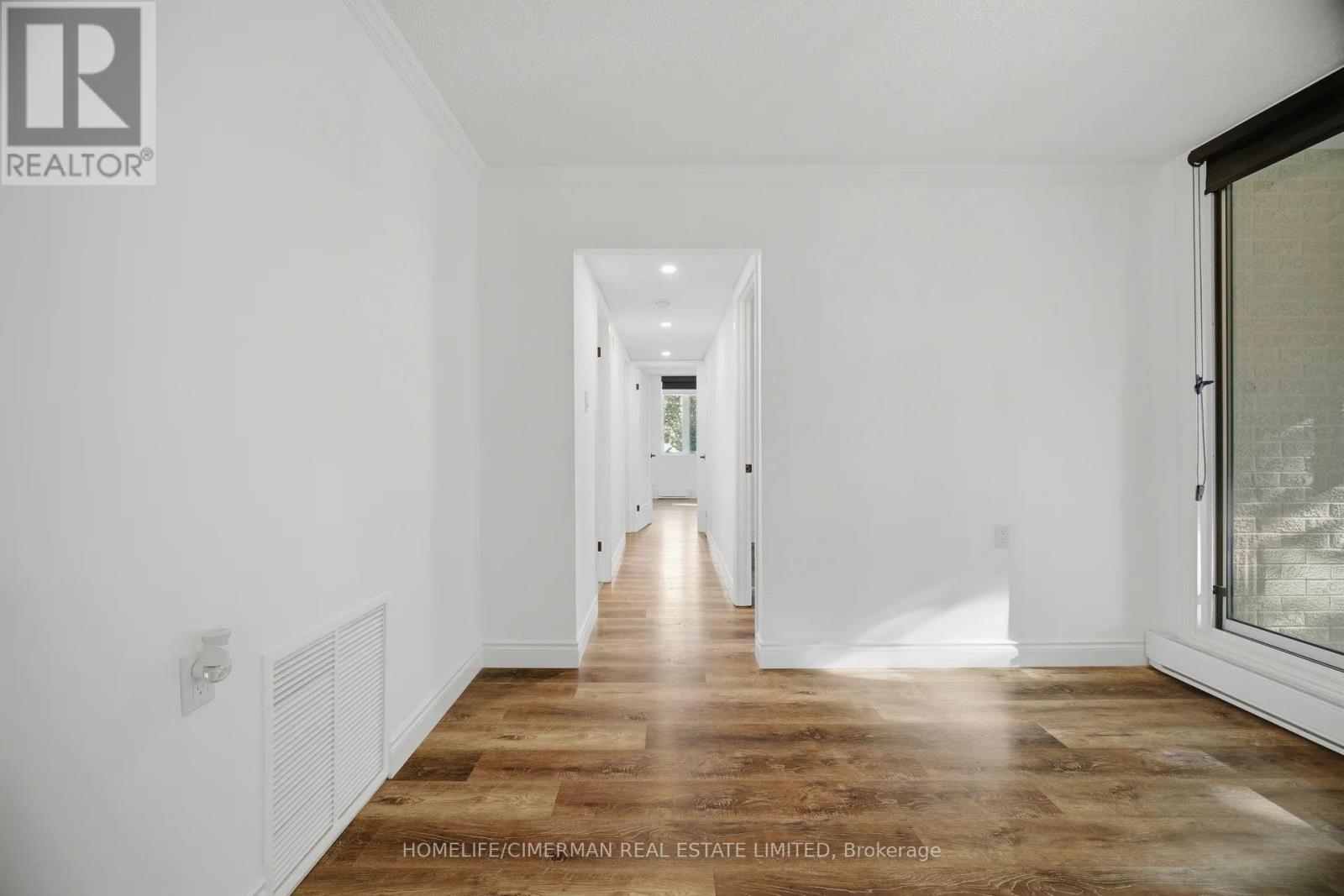 320 - 150 Wilson Street W Property Photo 22