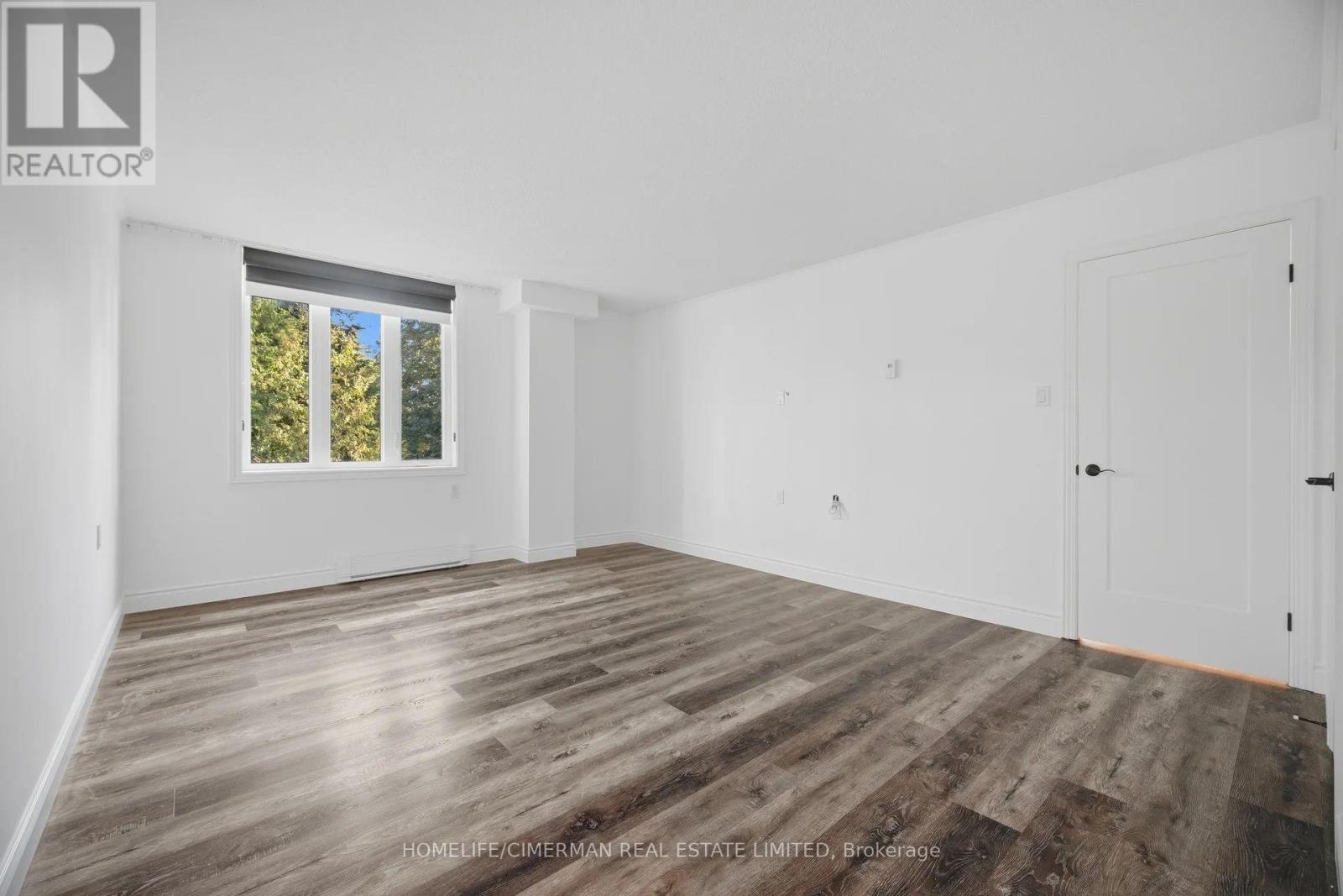 320 - 150 Wilson Street W Property Photo 25