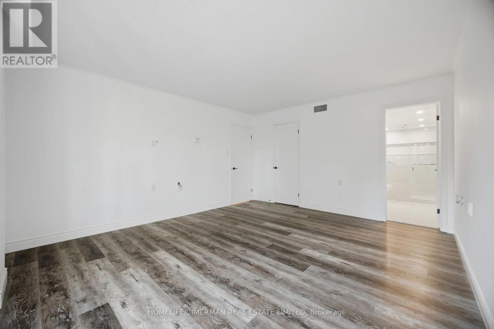 320 - 150 Wilson Street W Property Photo 26