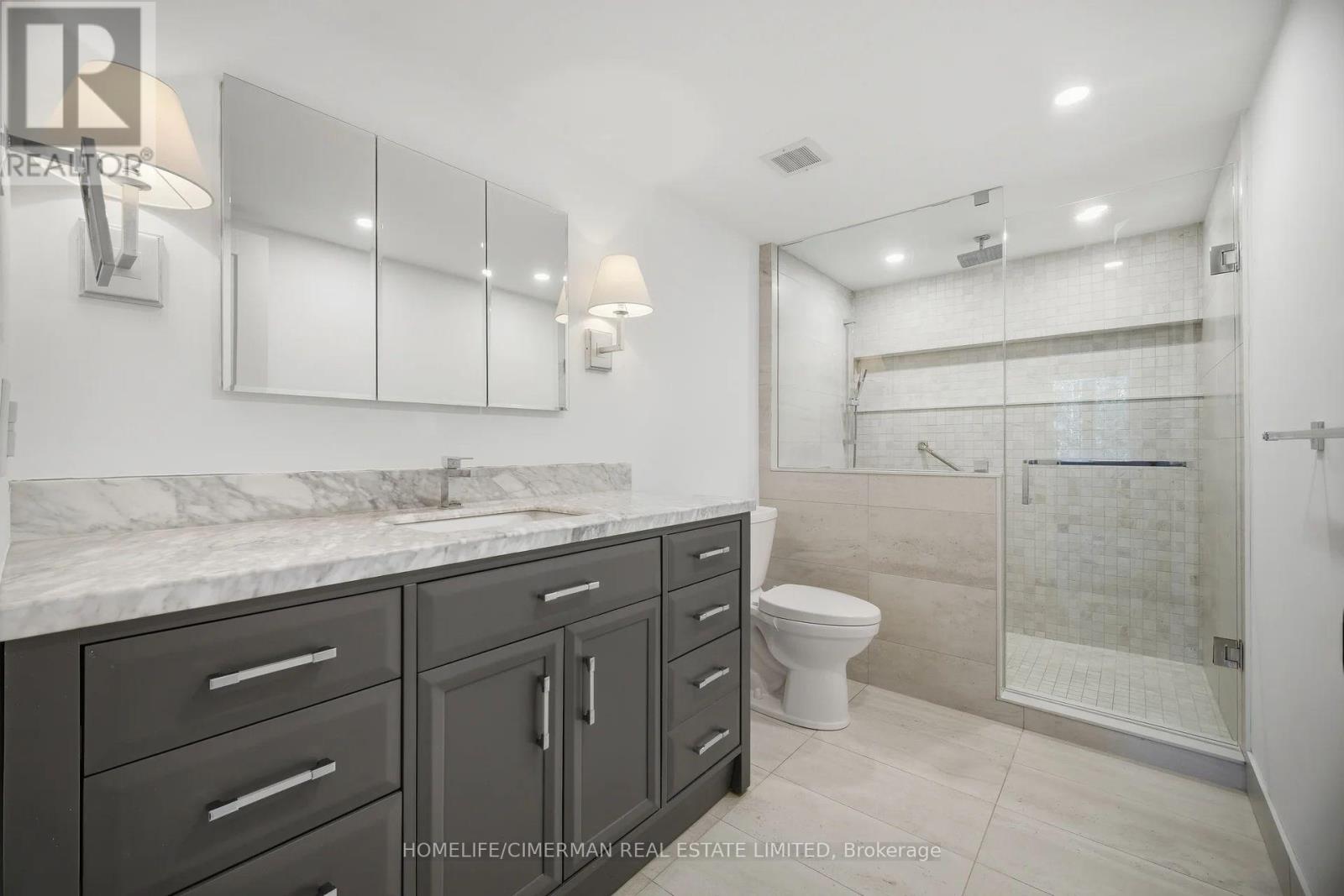 320 - 150 Wilson Street W Property Photo 27