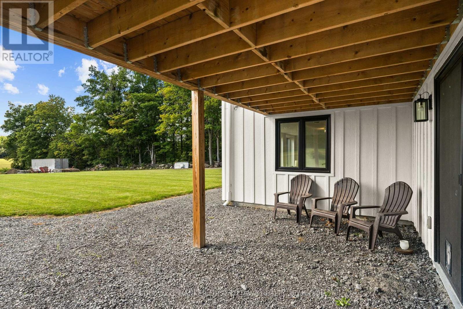 6780 Third Line Road S Property Photo 38