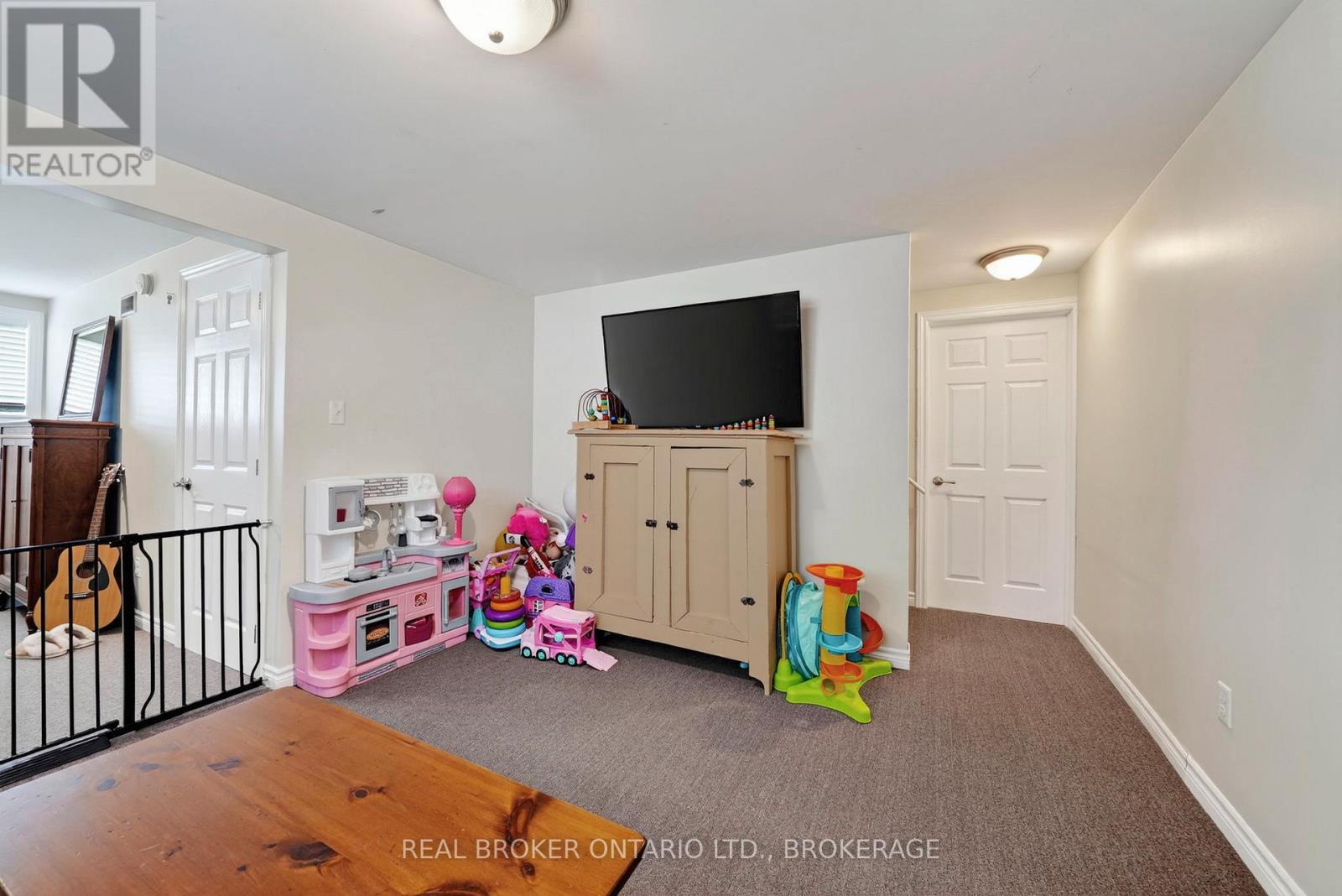 55 Abagail Crescent Property Photo 24