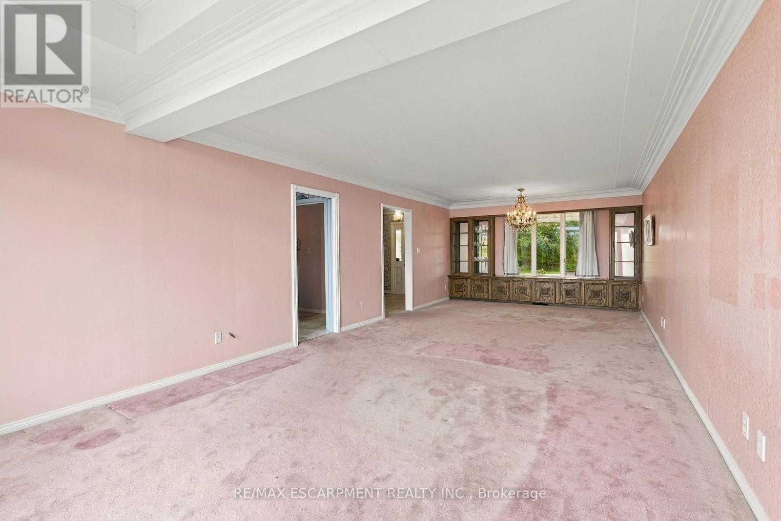 26 Leslie Drive Property Photo 9
