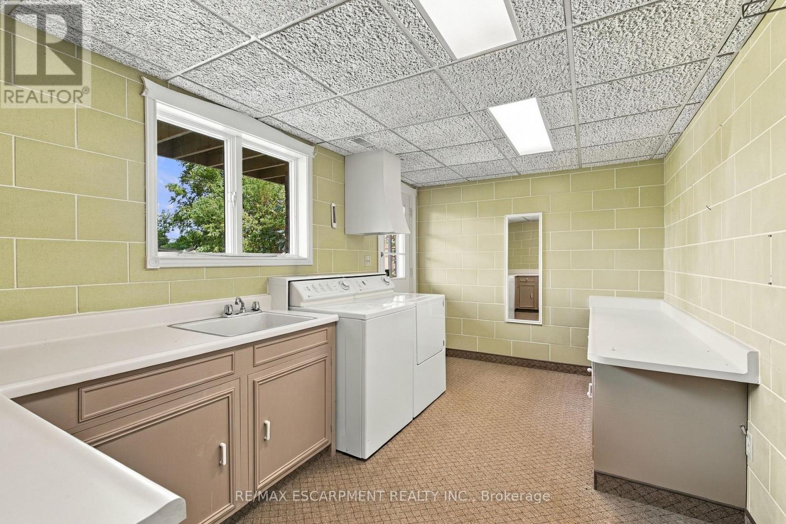 26 Leslie Drive Property Photo 41