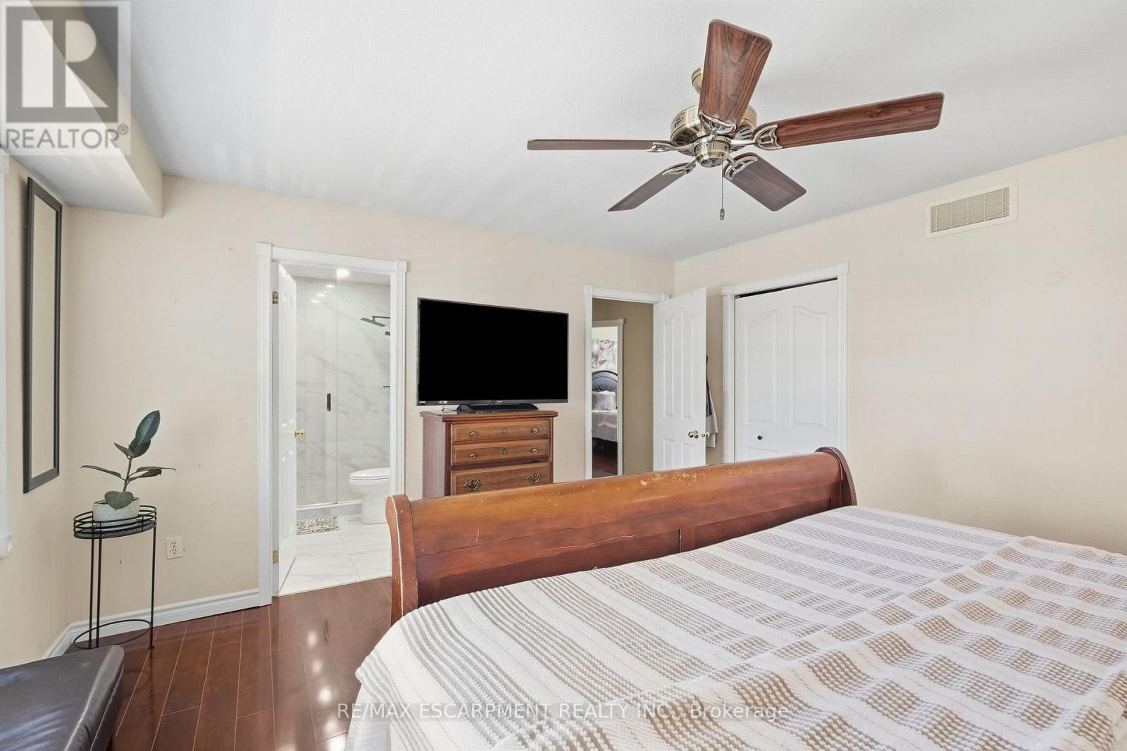 303 Webster Road Property Photo 21