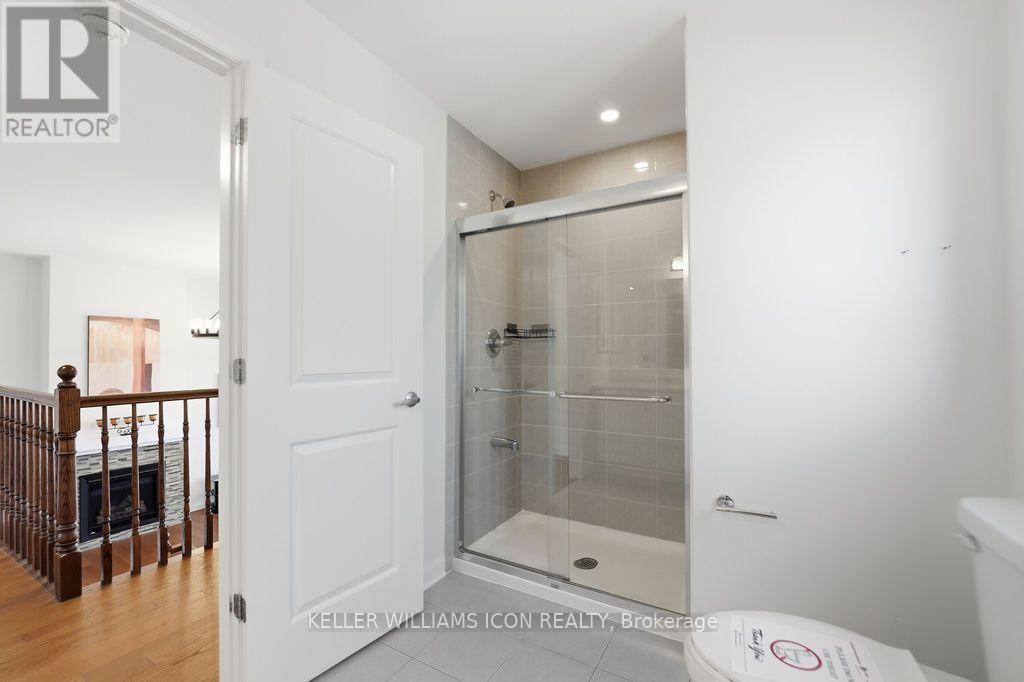 15 Aura Avenue Property Photo 35