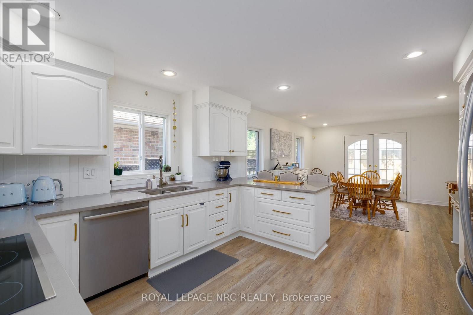 7621 Cameron Court Property Photo 10