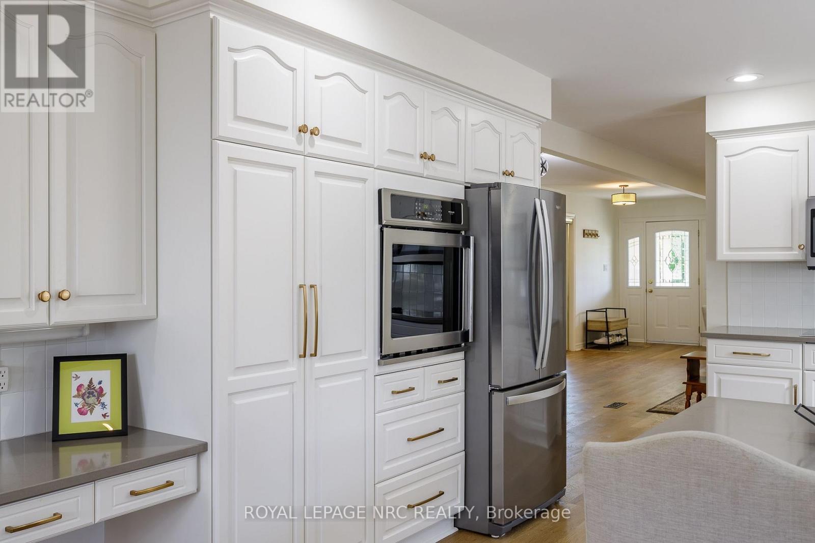 7621 Cameron Court Property Photo 14
