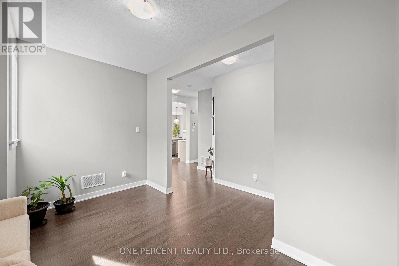 14 Stanzel Drive Property Photo 4
