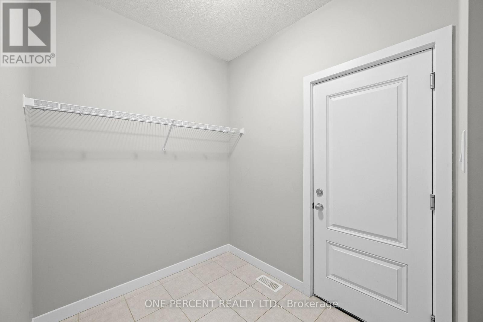 14 Stanzel Drive Property Photo 21