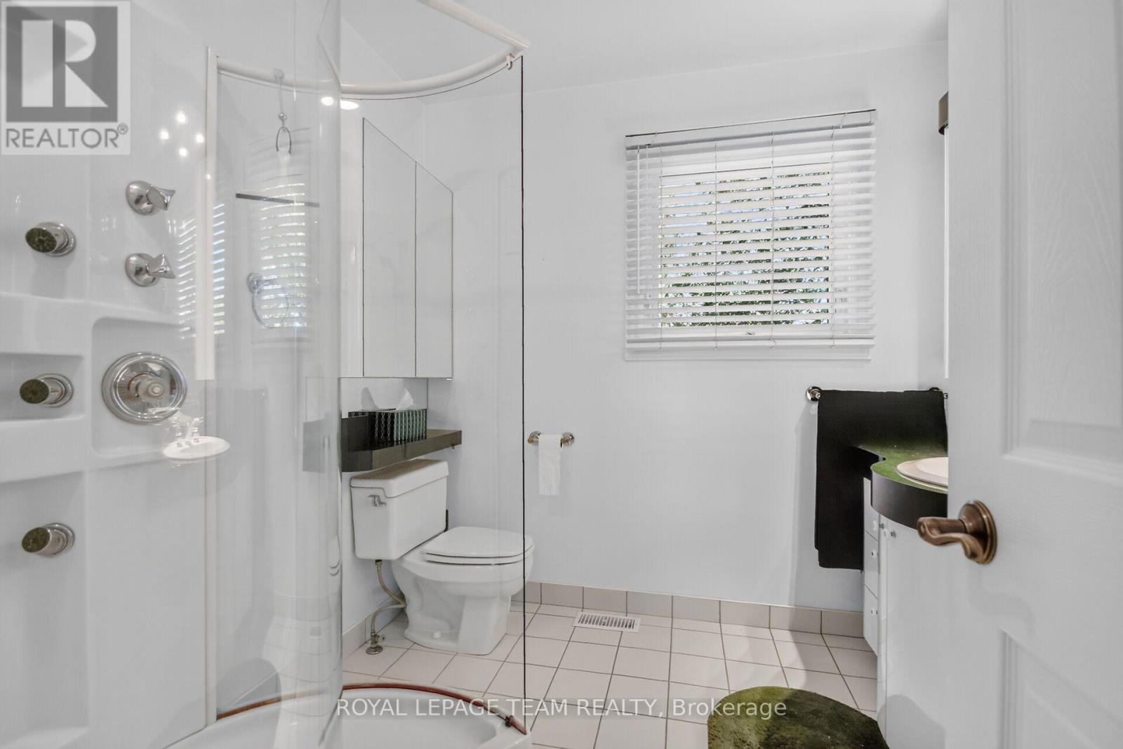 1069 Cahill Drive W Property Photo 22