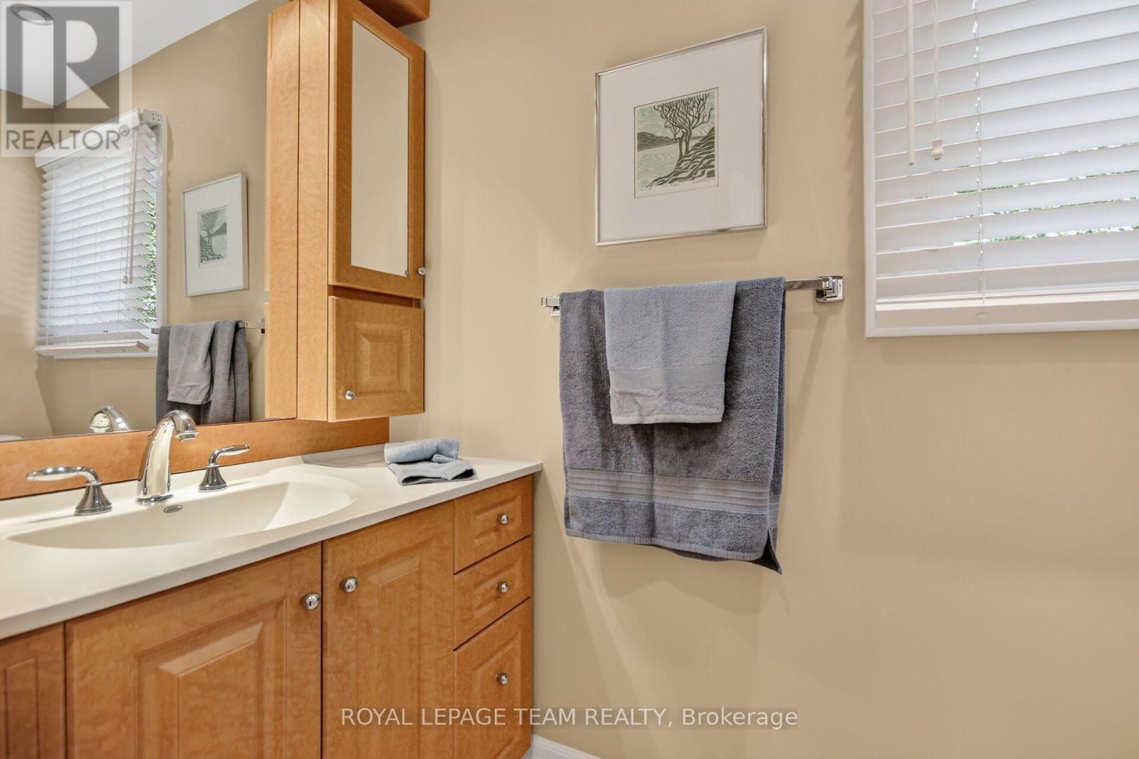 1069 Cahill Drive W Property Photo 29