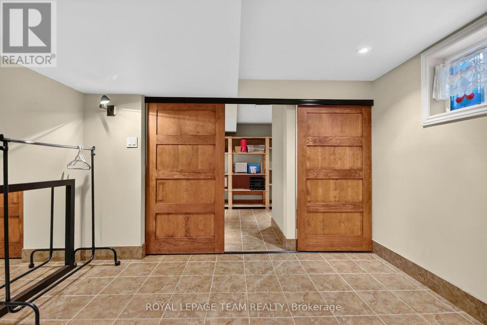 1069 Cahill Drive W Property Photo 40