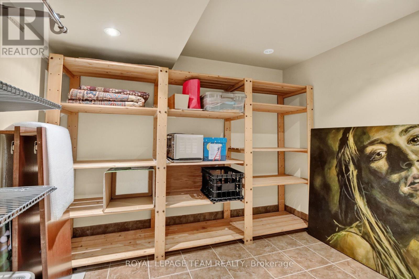 1069 Cahill Drive W Property Photo 41