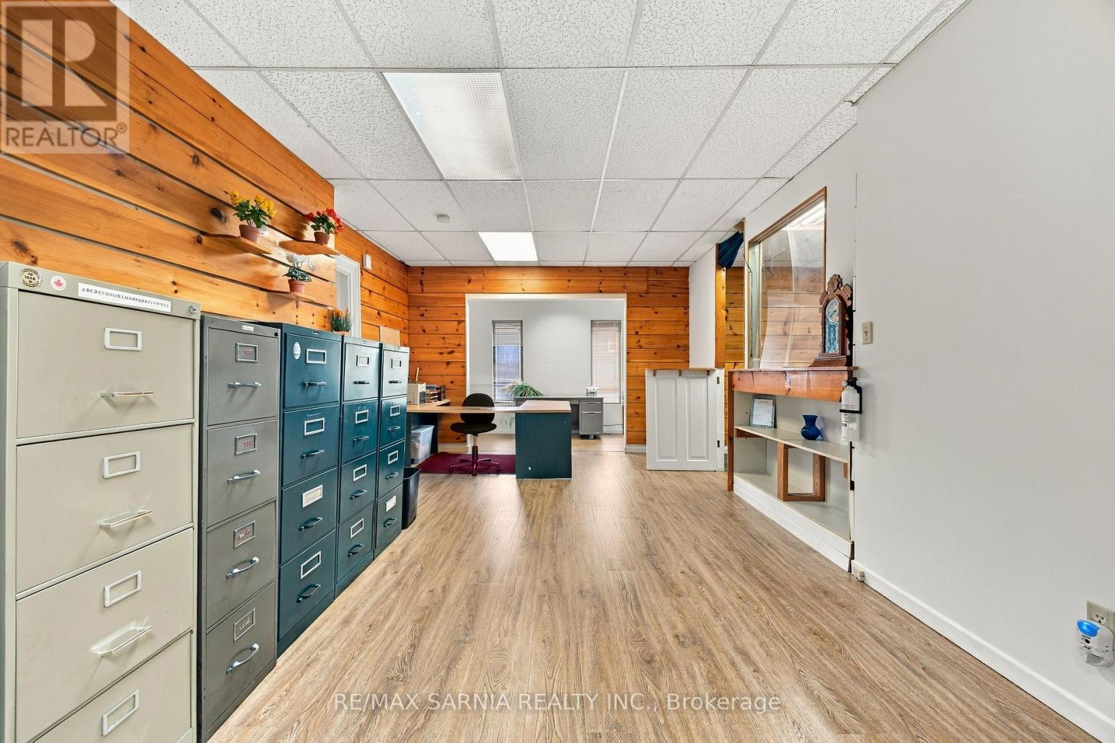 148 Vidal Street N Property Photo 23