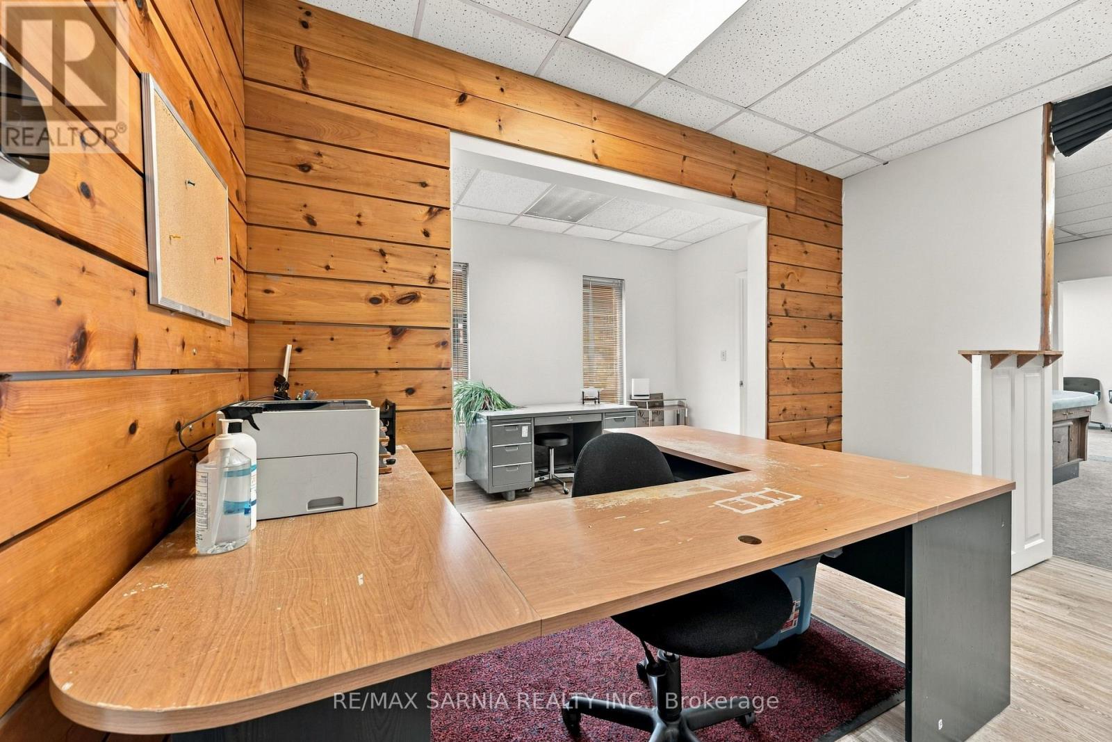 148 Vidal Street N Property Photo 25