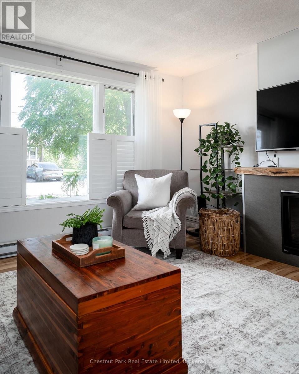 6 Spencer Street Property Photo 7