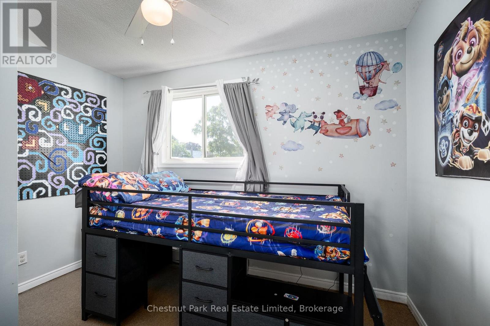 6 Spencer Street Property Photo 19
