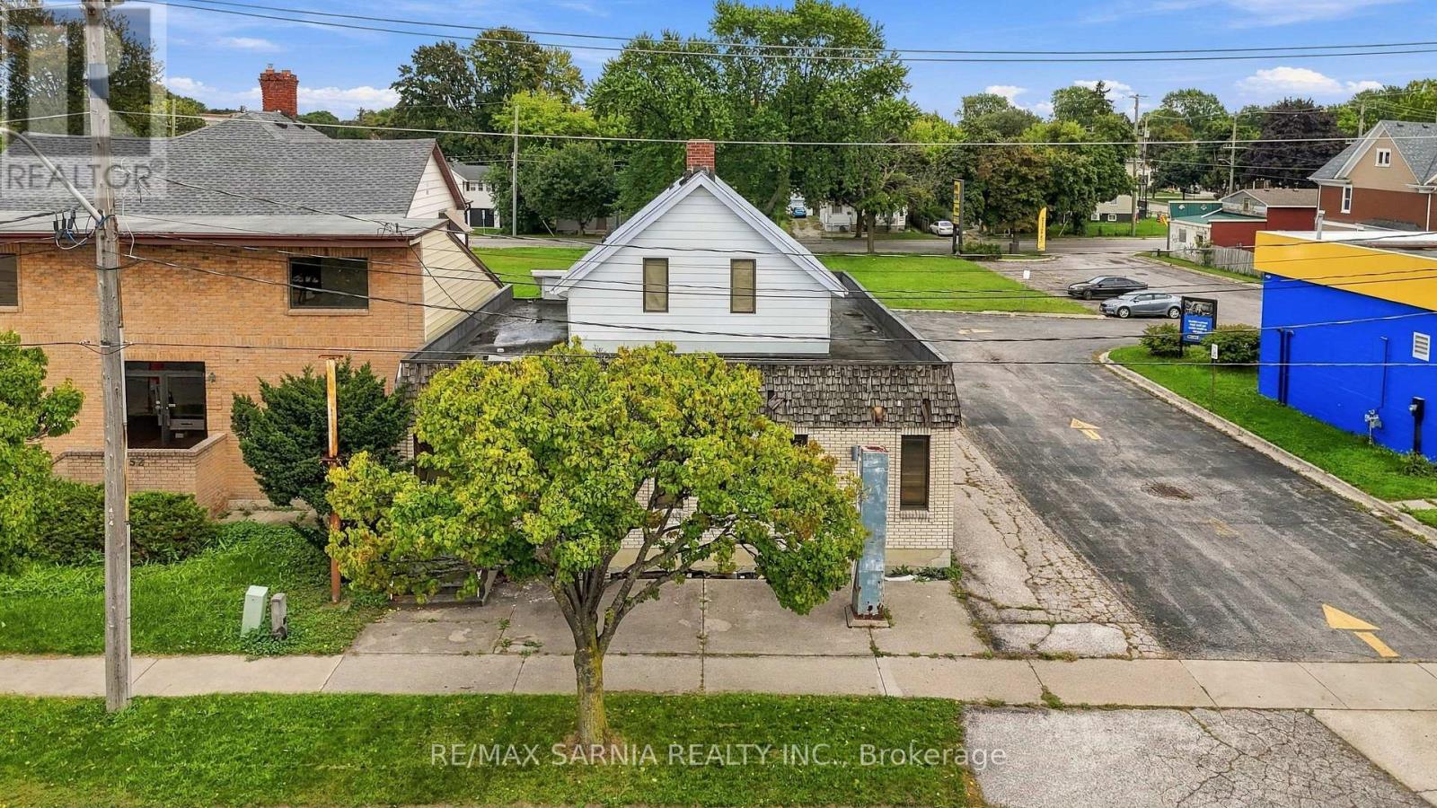 148 Vidal Street N Property Photo 46