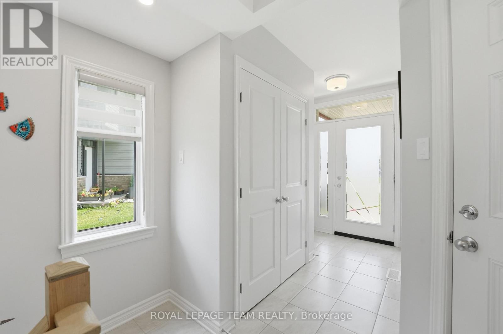 715 Maverick Crescent Property Photo 3