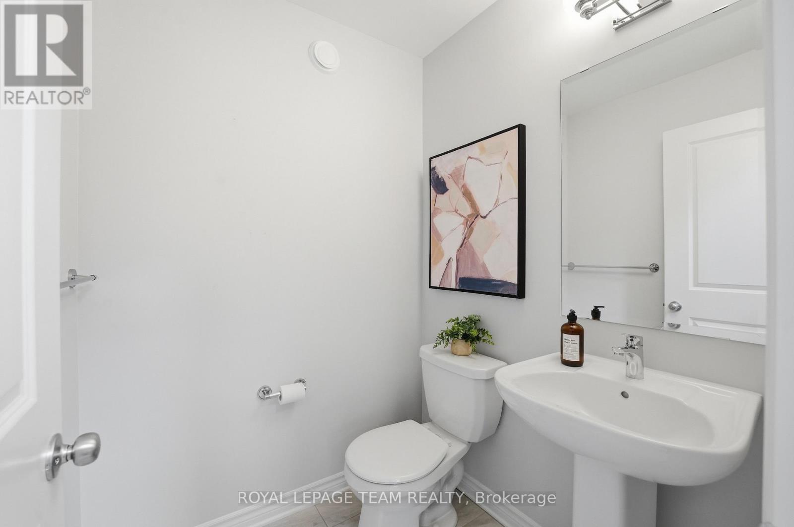 715 Maverick Crescent Property Photo 22