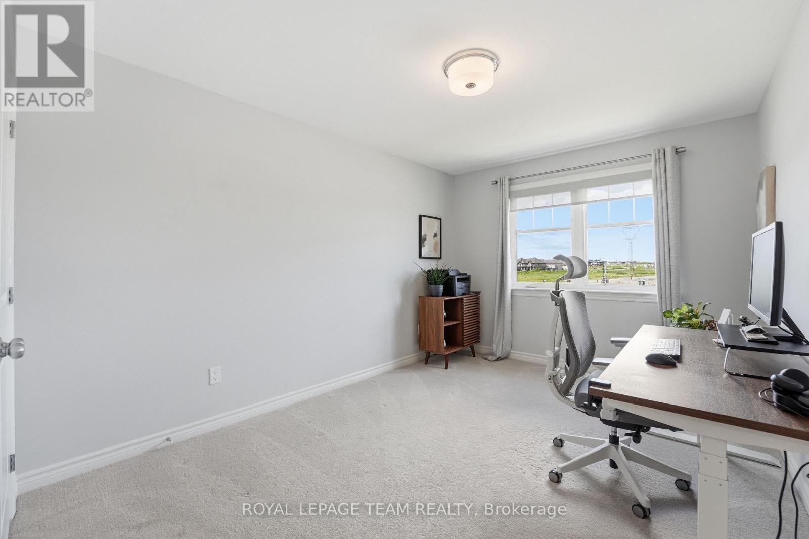 715 Maverick Crescent Property Photo 34