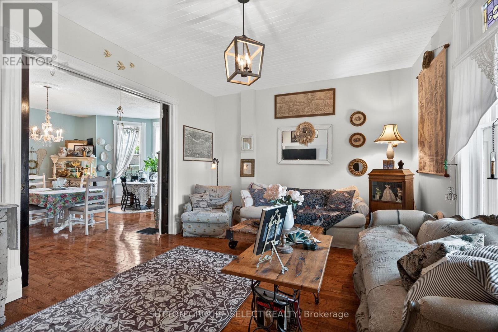 365 William Street Property Photo 9