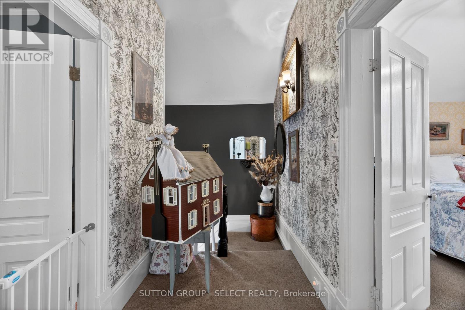 365 William Street Property Photo 16