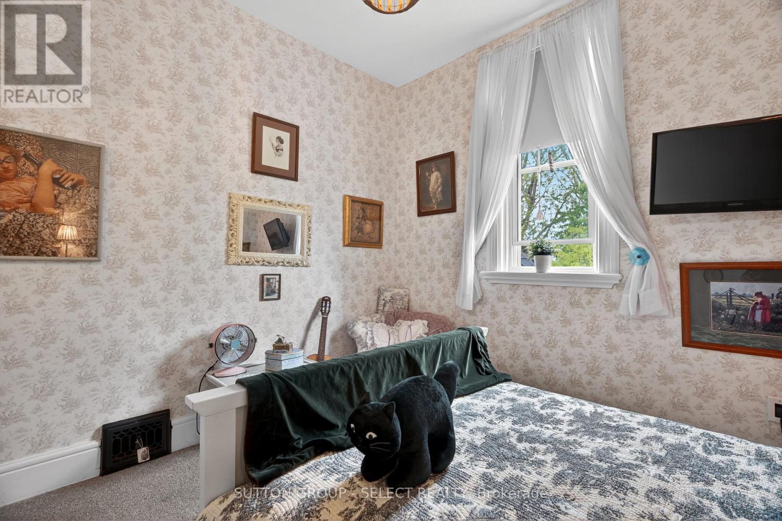 365 William Street Property Photo 22