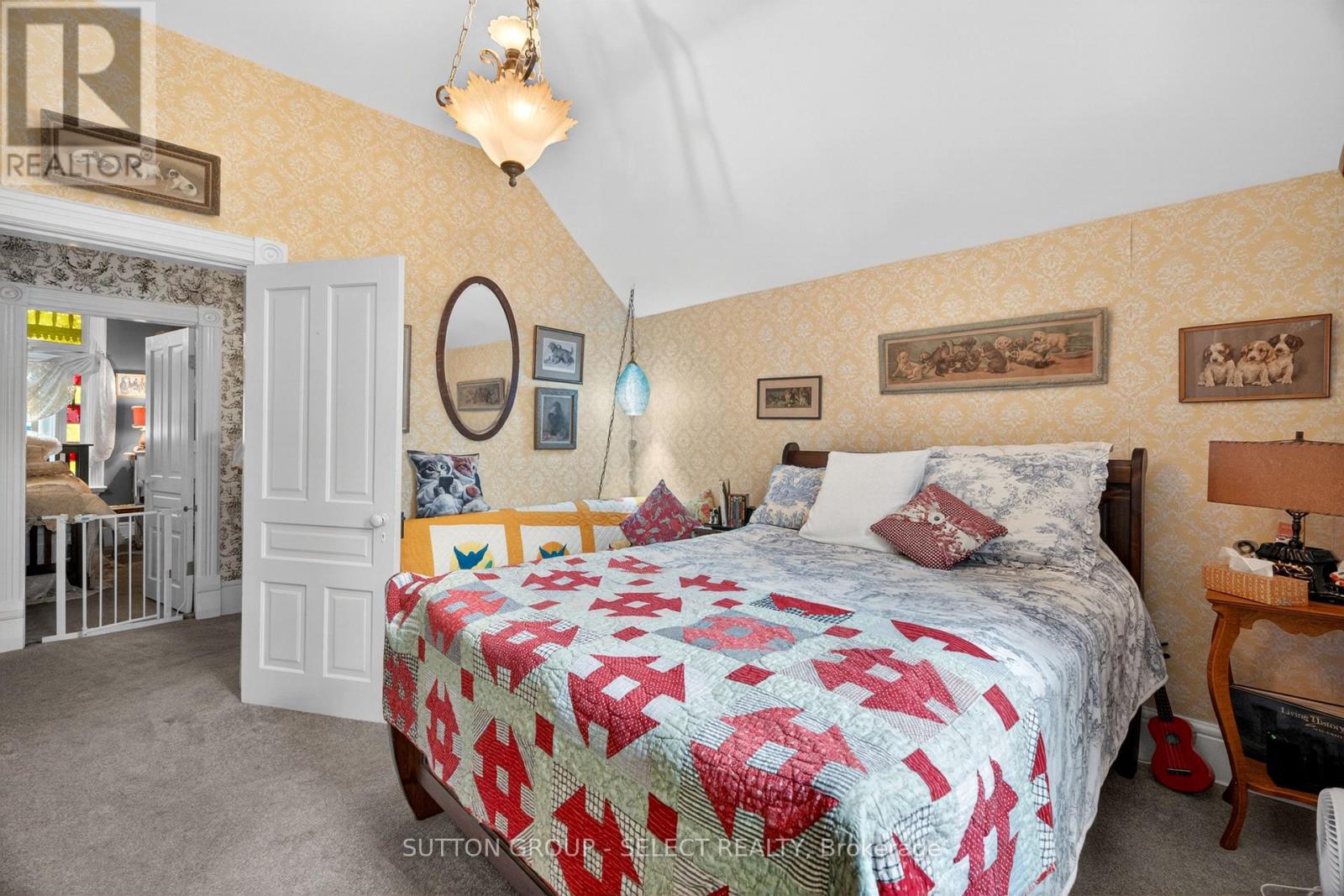 365 William Street Property Photo 23