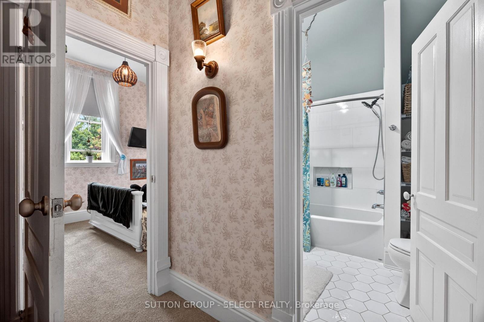 365 William Street Property Photo 25