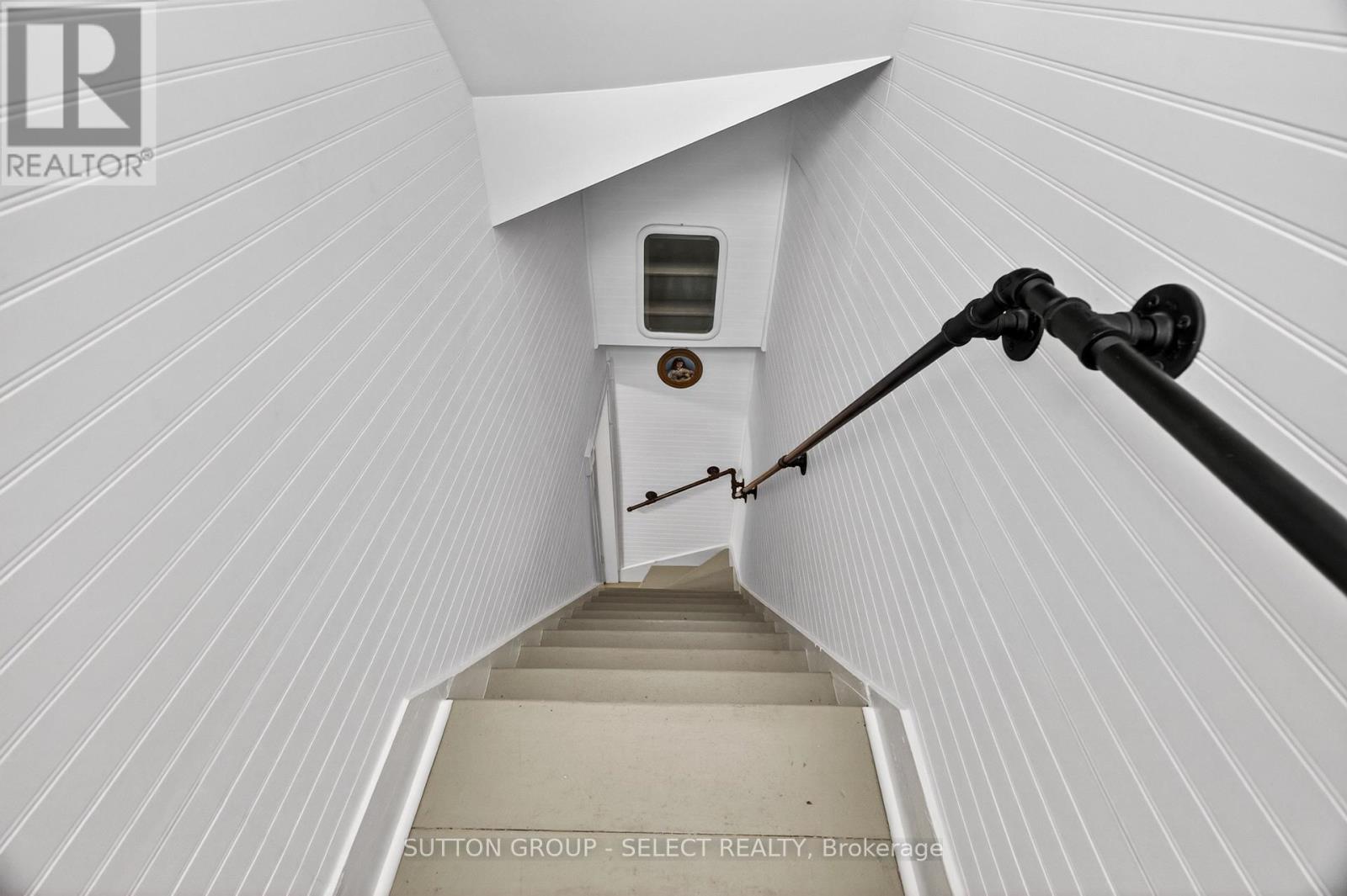365 William Street Property Photo 28