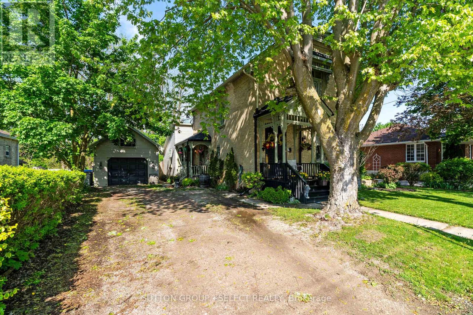 365 William Street Property Photo 39