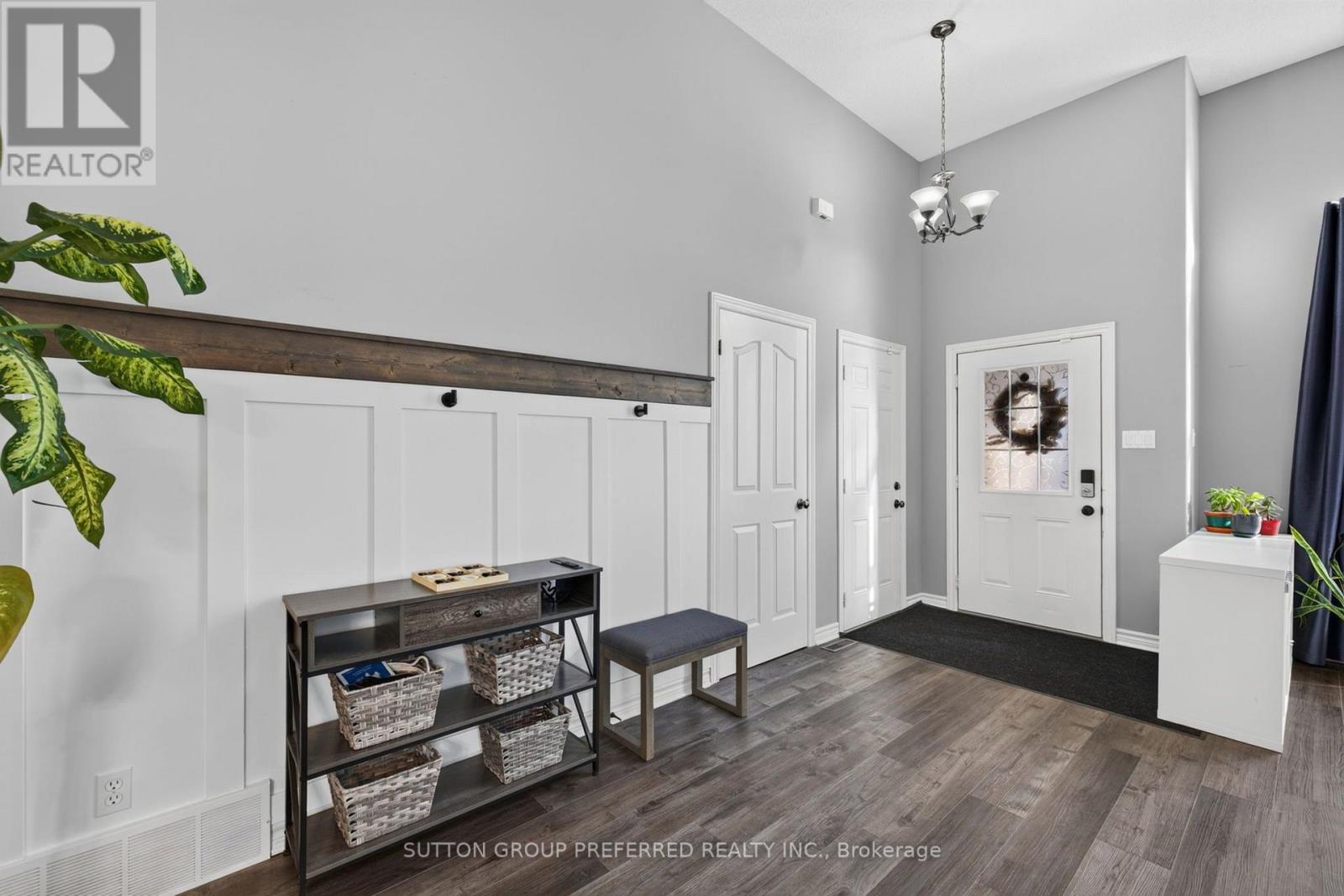 20 Turnberry Drive Property Photo 6
