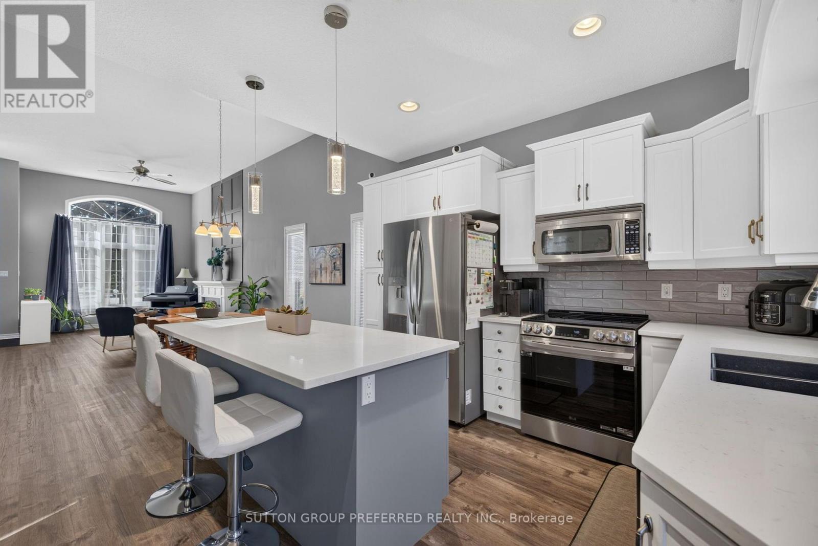 20 Turnberry Drive Property Photo 18