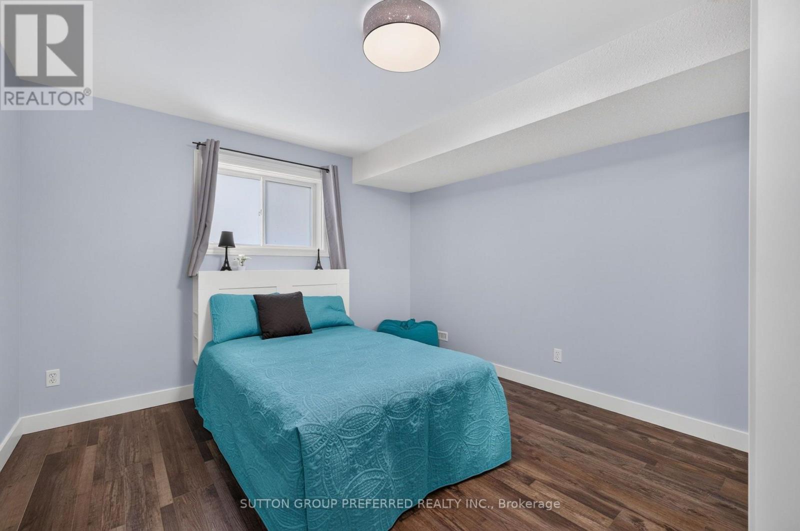20 Turnberry Drive Property Photo 24