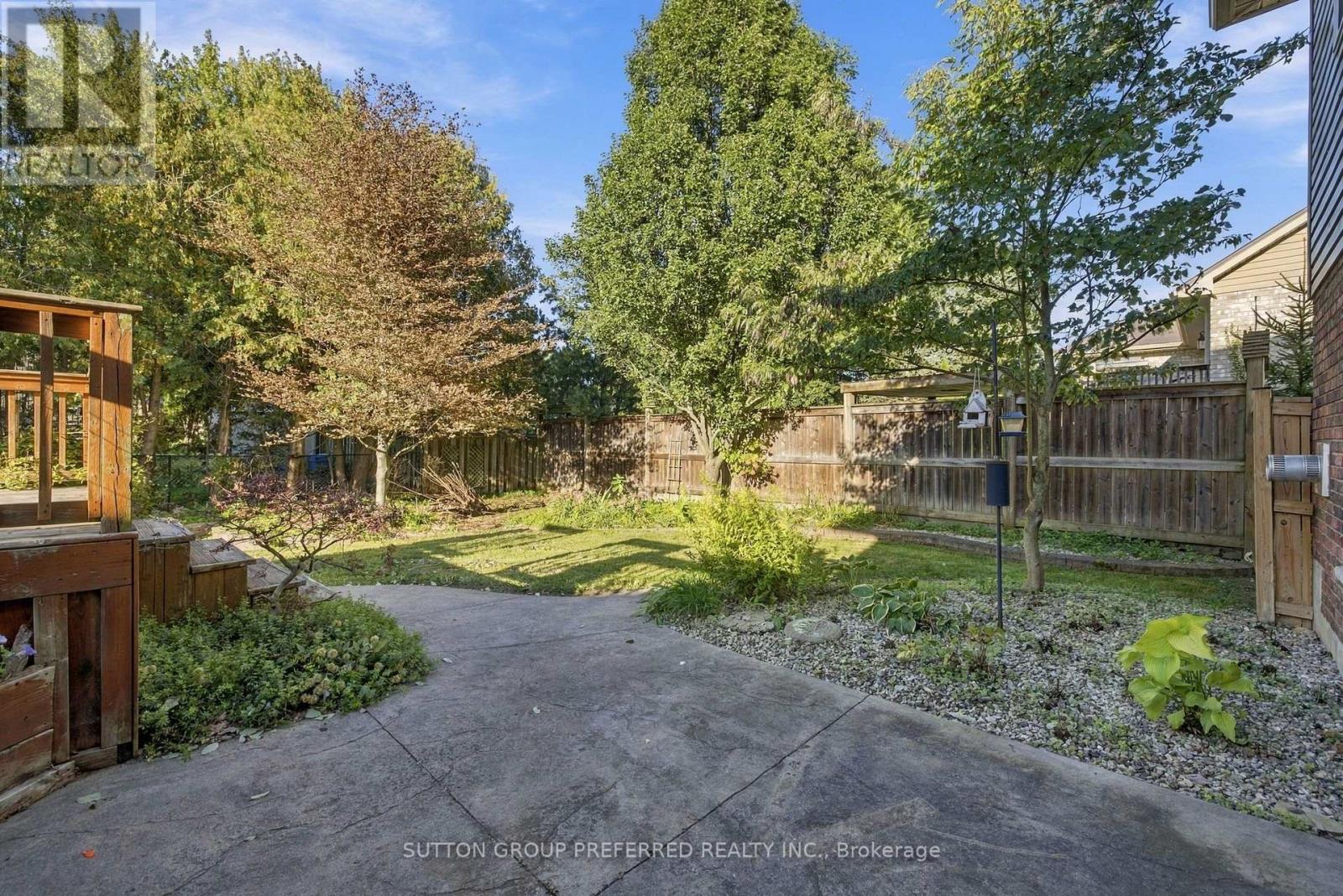 20 Turnberry Drive Property Photo 40