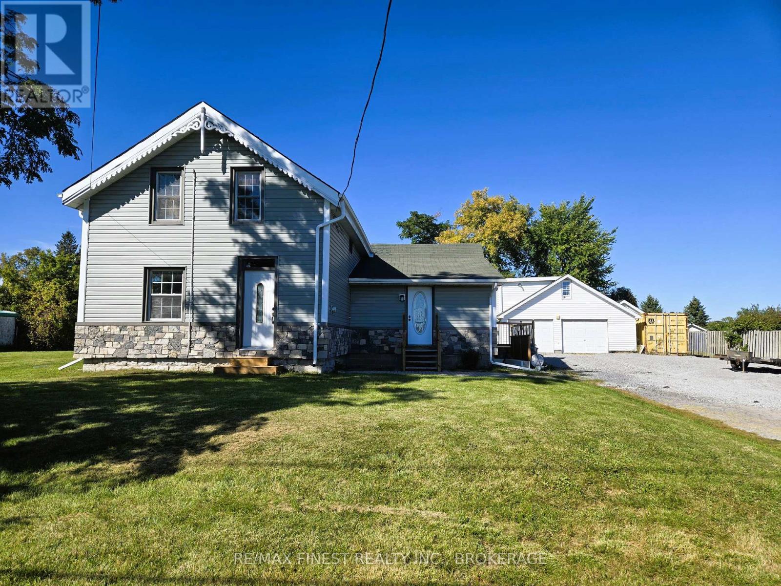 1069 SUNNYSIDE ROAD Property Photo 1