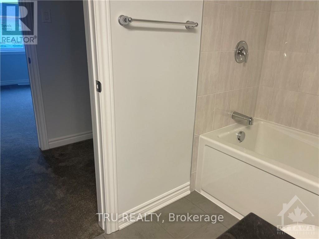 604 Lapland Terrace Property Photo 12