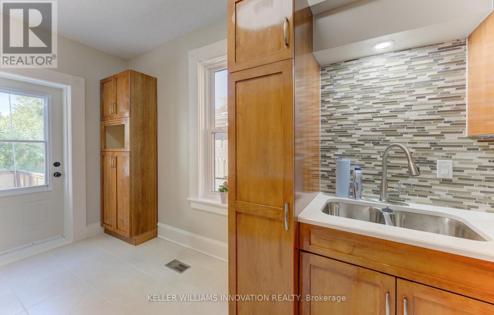 180 Hewat Street Property Photo 17