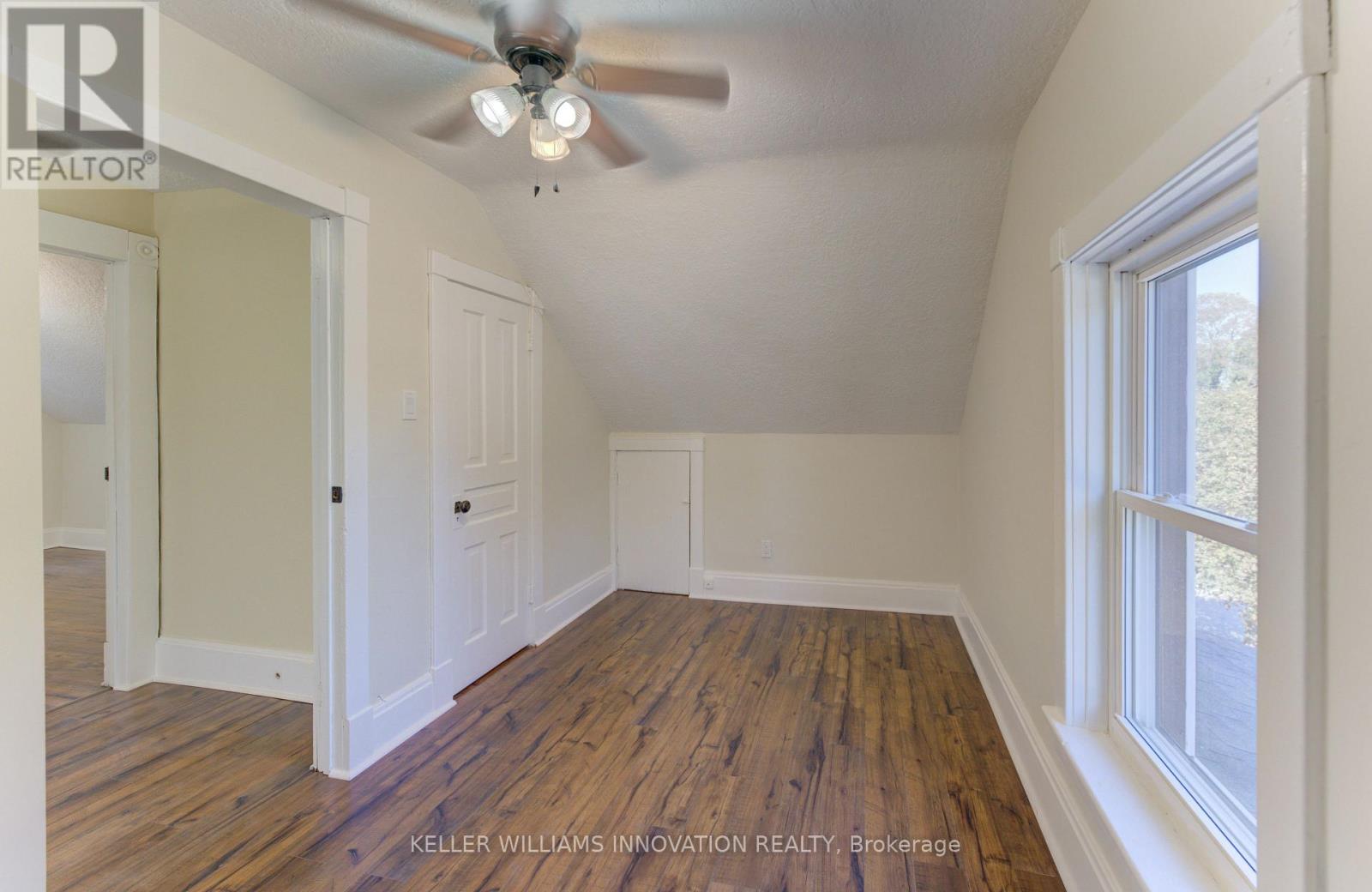 180 Hewat Street Property Photo 33