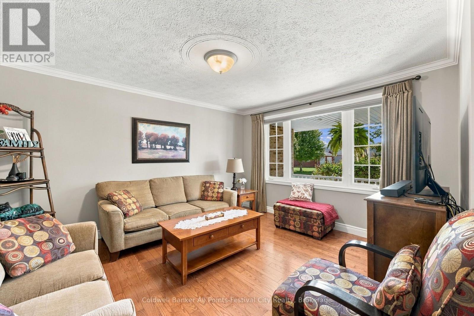 130 Brimicombe Crescent Property Photo 7