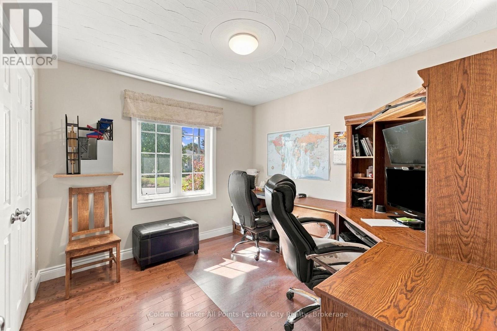 130 Brimicombe Crescent Property Photo 16