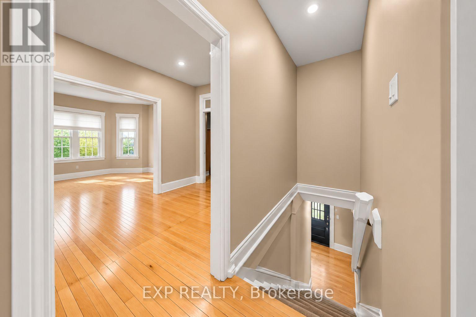110 Chambers Street Property Photo 13