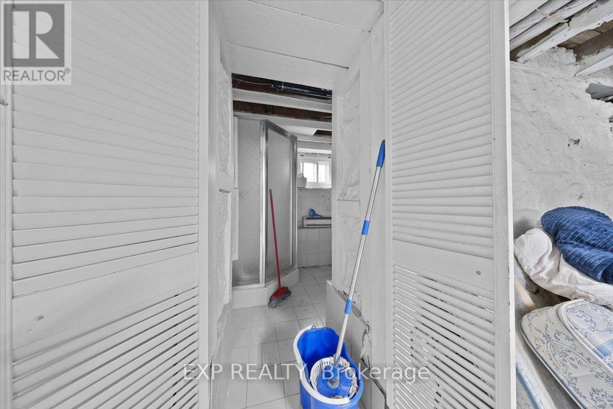 110 Chambers Street Property Photo 14