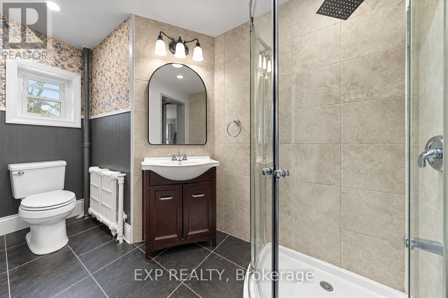 110 Chambers Street Property Photo 16