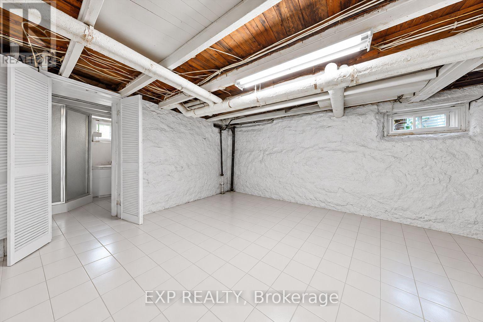 110 Chambers Street Property Photo 20