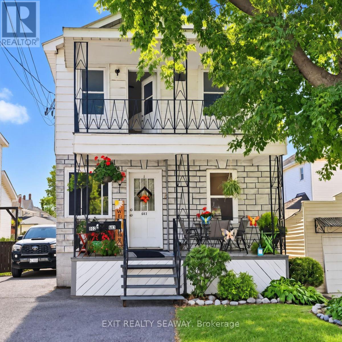 603 Walton Street Property Photo 1