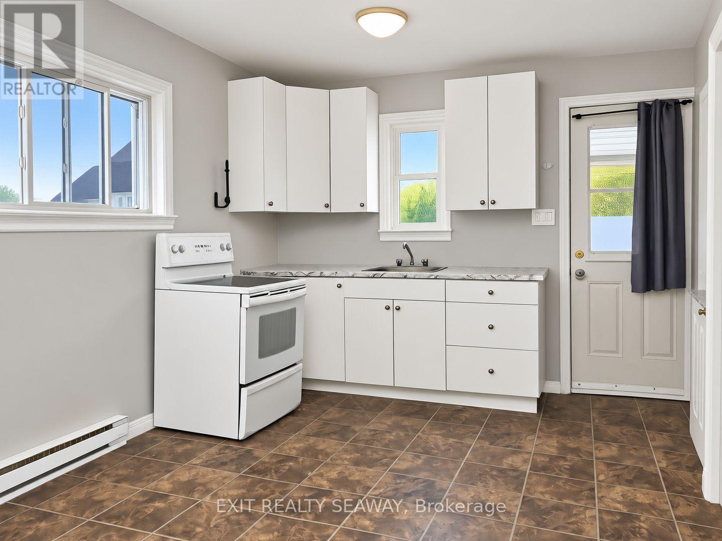 603 Walton Street Property Photo 7